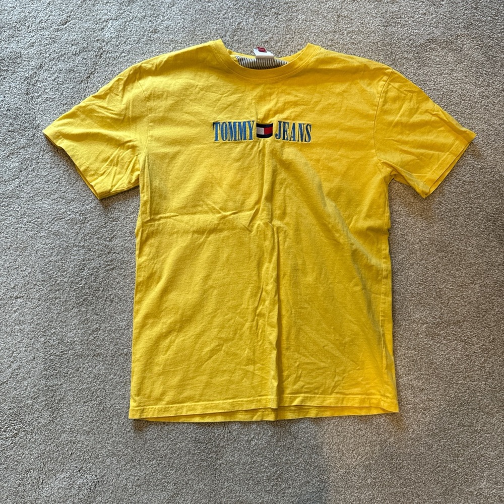 Vintage 90s Tommy Hilfiger Yellow Spellout Tee